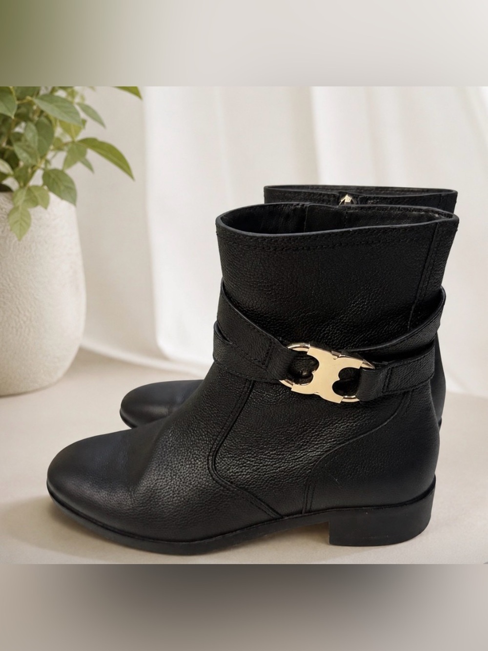 Tory Burch Boots Size 7 Gemini Link Ankle Black Leather Gold